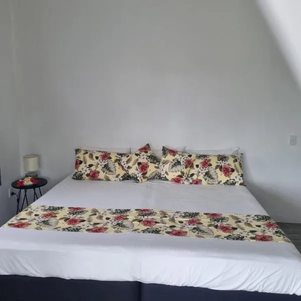 Private Homestay, hotel v destinaci Arorangi