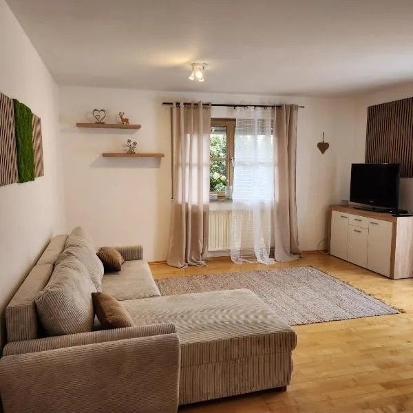 Alps Inn Ferienwohnung, hotel in Roßhaupten