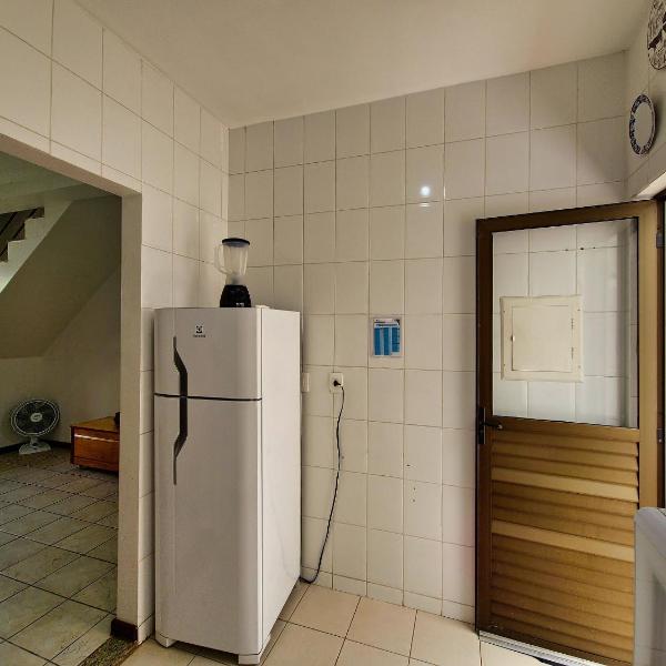 Casa de 2 Suítes com Internet Rápida e Comodidades - Foto 4