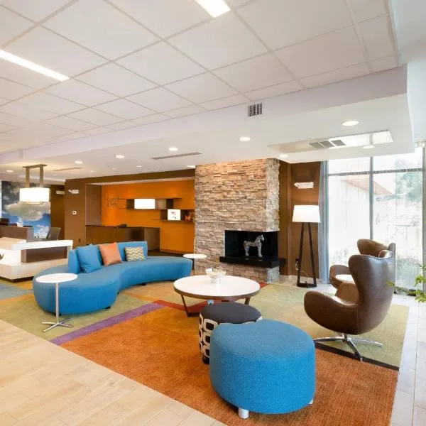 Fairfield Inn & Suites by Marriott Decorah, hotel v destinaci Decorah