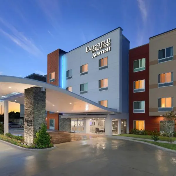 Fairfield Inn & Suites by Marriott Fort Worth South/Burleson, hotel v destinaci Burleson