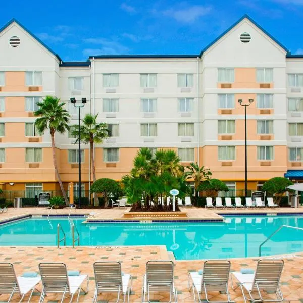 フェアフィールド イン＆スイーツ バイ マリオット オーランド レイク ブエナビスタ イン ザ マリオット ビレッジ（Fairfield Inn & Suites by Marriott Orlando Lake Buena Vista in the Marriott Village）、オーランドのホテル