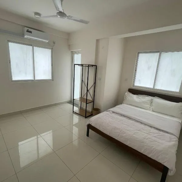 Clove Beach Hulhumale, hotel v Male City