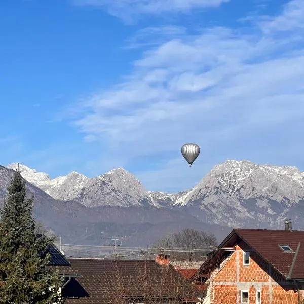 Riverbank - Mountain view, hotel din Radomlje