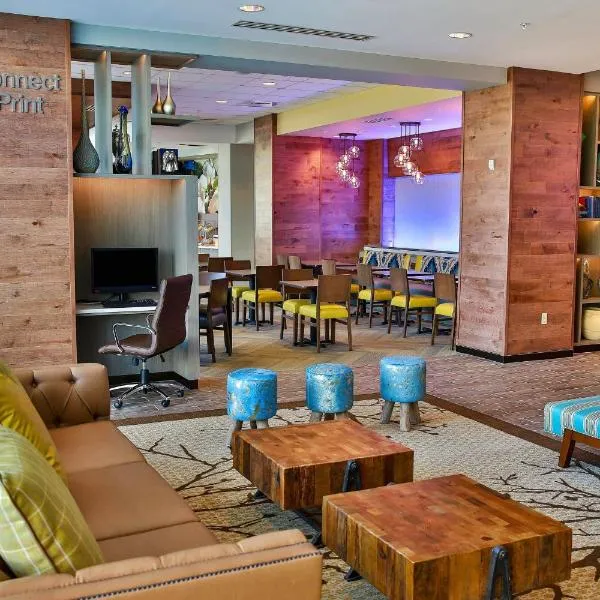 Fairfield Inn & Suites by Marriott Savannah Midtown, hotel in Savannah