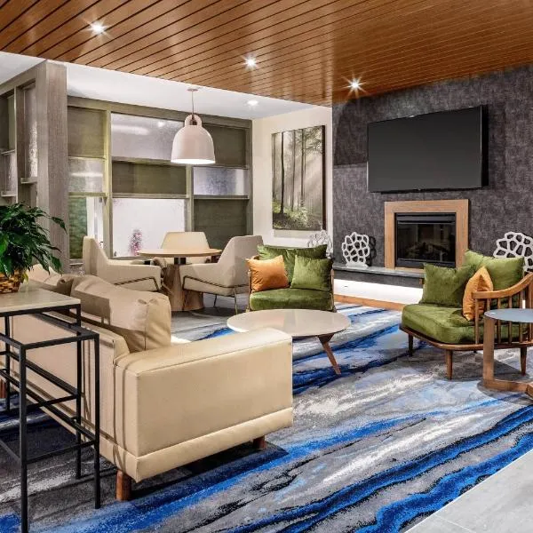 Fairfield Inn & Suites by Marriott Queensbury Glens Falls/Lake George、クイーンズベリーのホテル