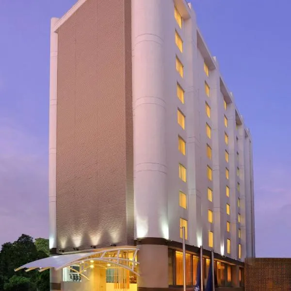 Four Points by Sheraton Ahmedabad, hotel v destinaci Ahmadábád