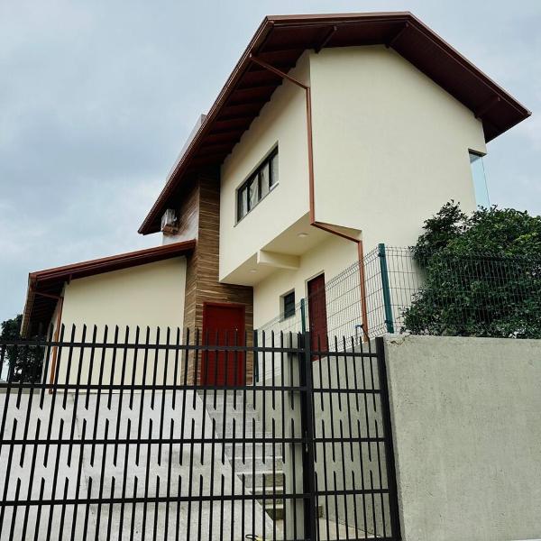 Casa de Praia Completa 2min a pé da praia da Gamboa Garopaba