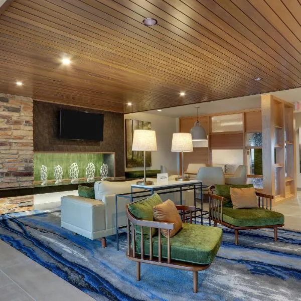 Fairfield Inn & Suites Warsaw, hotel v destinaci Warsaw