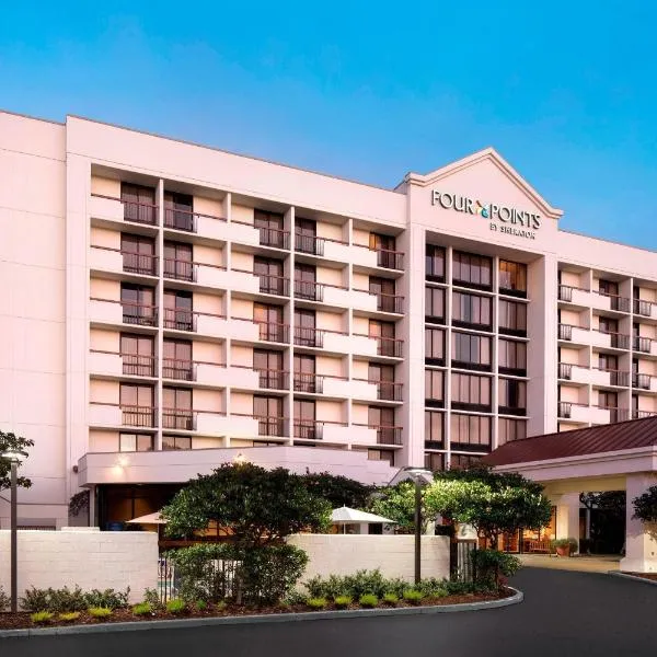 フォーポイント バイ シェラトン サンフランシスコ ベイ ブリッジ（Four Points by Sheraton - San Francisco Bay Bridge）、エメリービルのホテル