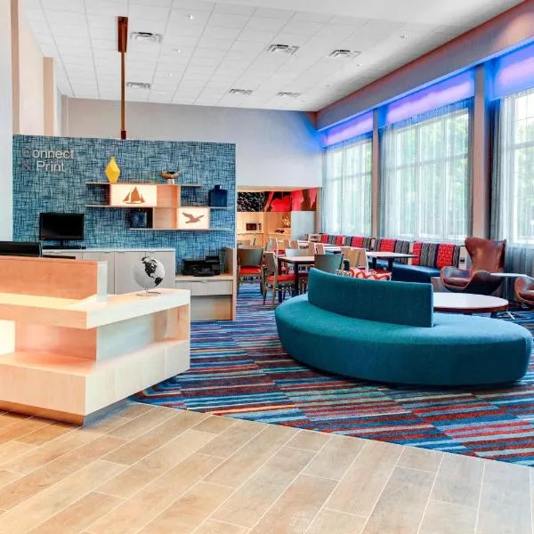 Fairfield Inn & Suites by Marriott Cape Cod Hyannis, hotel v destinaci Hyannis