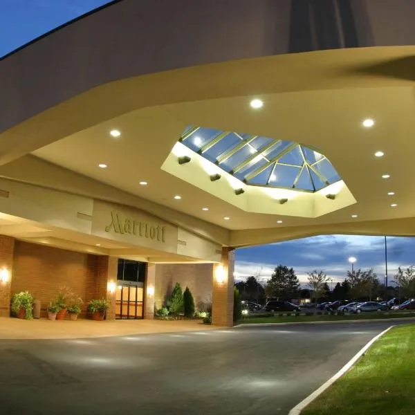 Columbus Airport Marriott, hotel en Columbus
