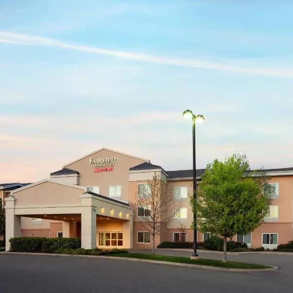 Fairfield Inn & Suites Redding, hotel v mestu Redding