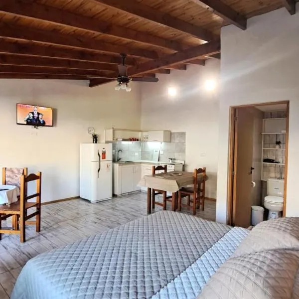 Apartamentos-Cabañas Encanto II, hotel a El Bolsón