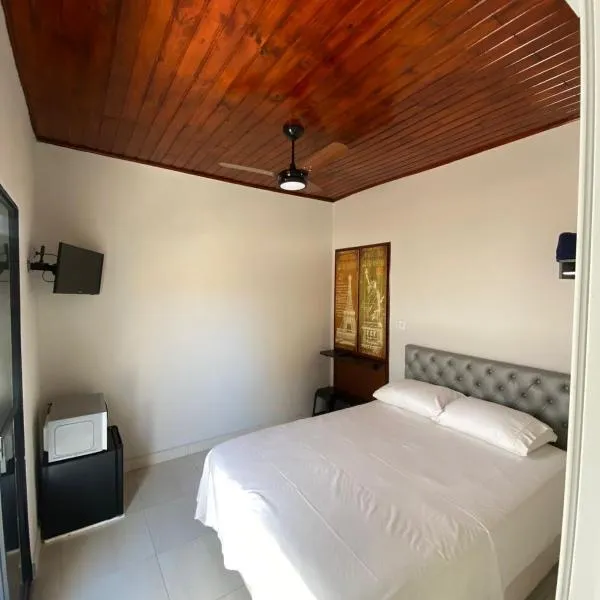 Família Bonette II, hotel a Cananéia