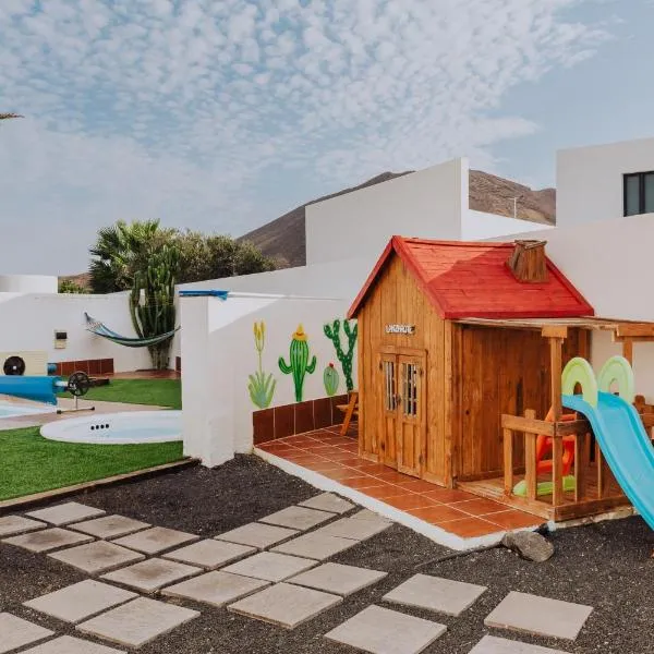 Villa Lanzarote Deluxe & Spa Pool, hotel en Playa Blanca