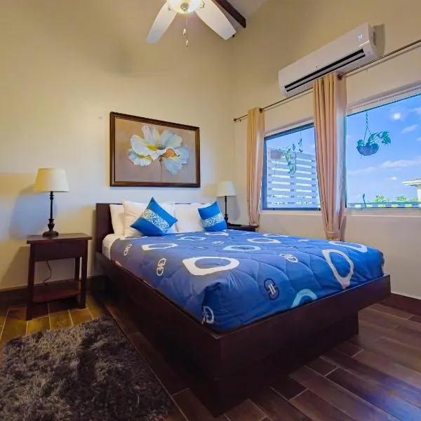Louis' Apartments, hotel in Placencia Village