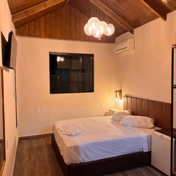 Pousada Recanto do Canário Suite 3 Standart, hotel in Governador Celso Ramos