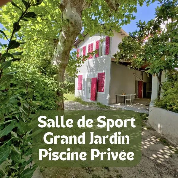 Maison de Charme Classée 3 étoiles - Calme, Jardin, Salle de Sport, Piscine, hotel di Marseille