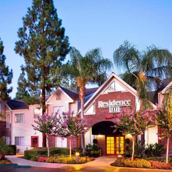 Viesnīca Residence Inn Bakersfield pilsētā Beikersfīlda