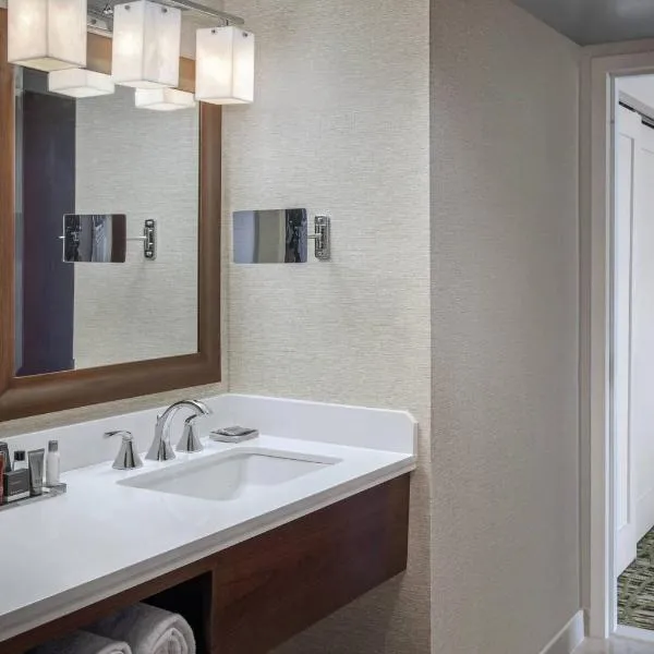 Philadelphia Airport Marriott - photo 3