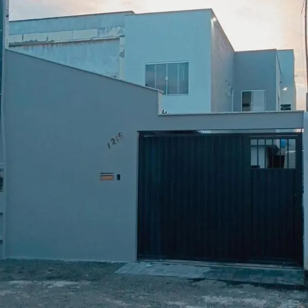 Casa de temporada do Regi Ilha de Guriri-ES, hotel in São Mateus