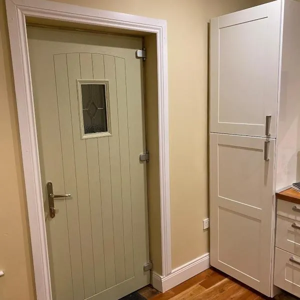 Dromane Lodge self-catering apartment eircode V94HR5C, hotel v destinaci Limerick