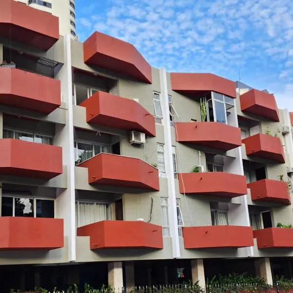 1 quarto e sala na melhor localização da Ondina!, hotel v destinaci Salvador