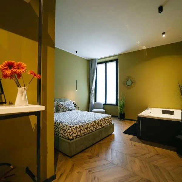Victoria's Suite&Spa con parcheggio privato, hotel v destinaci Como