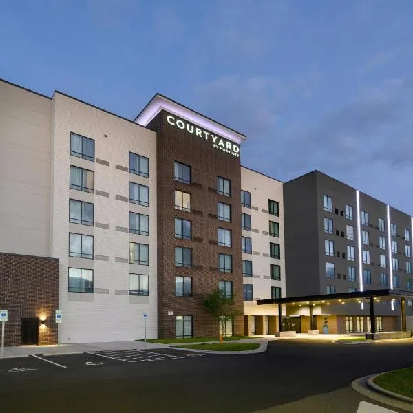 Courtyard by Marriott Charlotte Waverly, hotel v destinaci Charlotte