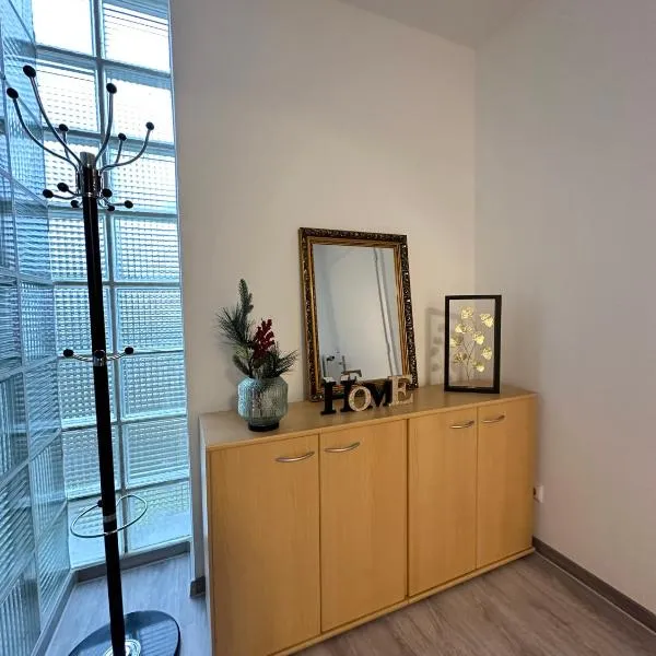 Schlosspark Apartment - Ferienwohnung, hotel v destinaci Šlesvik