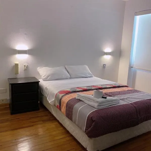 SM2 Habitación y baño privada Miraflores, hotel en Lima