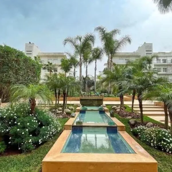 Luxueux appartement Bay view dans une résidence avec magnifique jardin, hotel v destinaci Casablanca