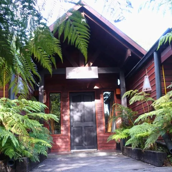 Estero El Claro Hotel y Cabañas, hotel in Pucón