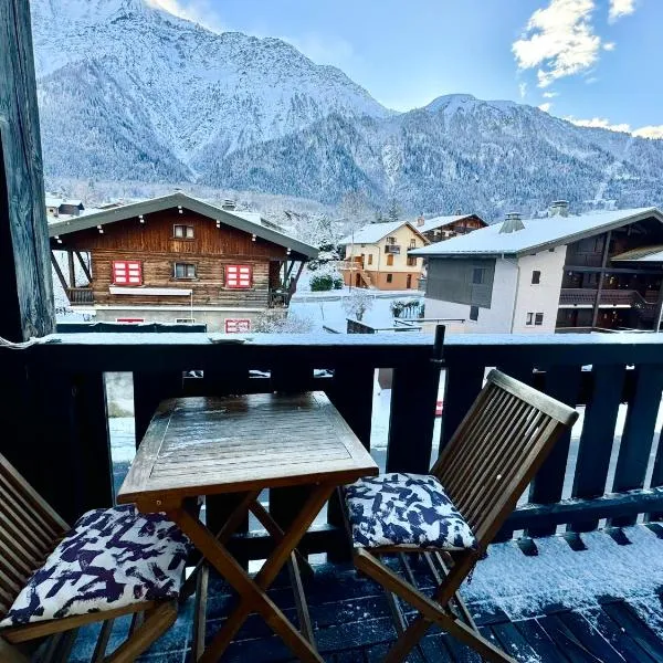 Appartement vue Montblanc 5mn piste2, hotell i Les Trabets