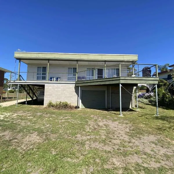14 Brady Street, hotel in Mallacoota