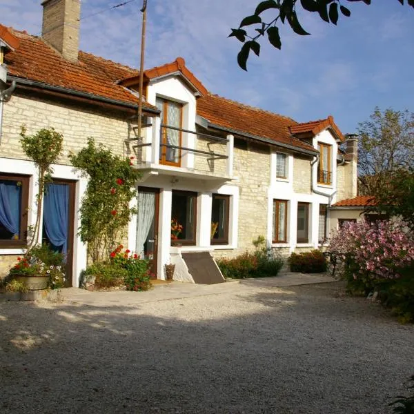 Gîte Chez Jo, מלון בClairvaux