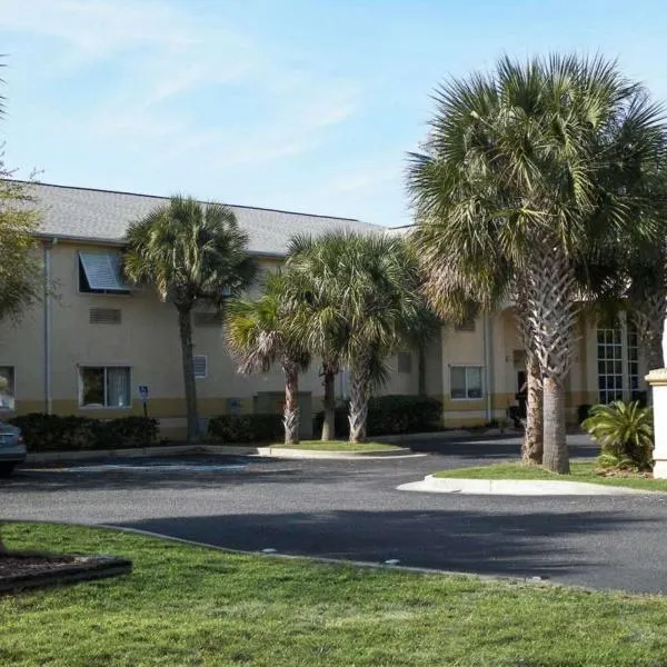Quality Inn Gulf Shores Airport, hotel v destinaci Gulf Shores