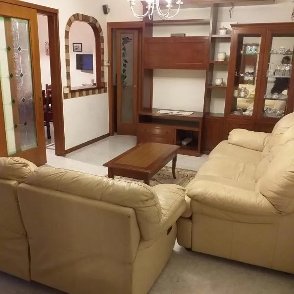 Casa Gabbiano near Venice by train, hotel v destinaci Noale