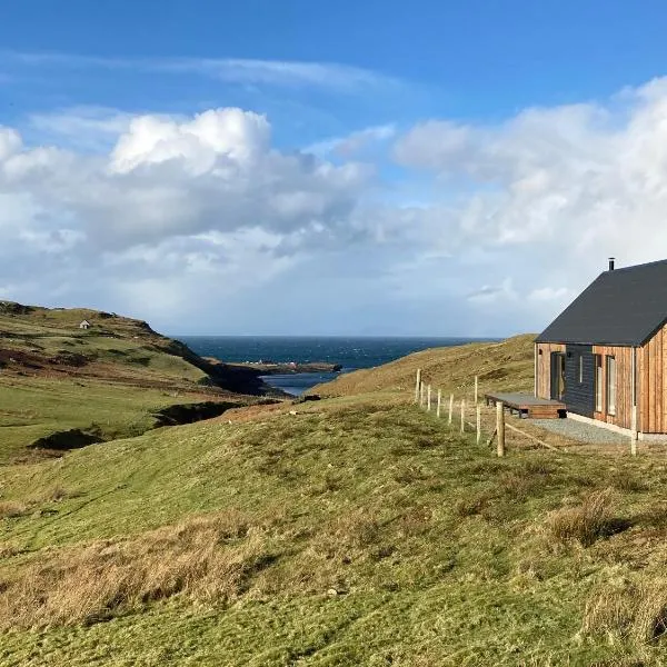 Skye Falls Chalet, hotel v destinaci Milovaig
