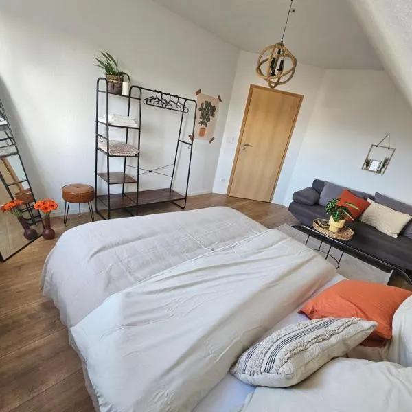 Cozy house and free parking, hotel in Berlin