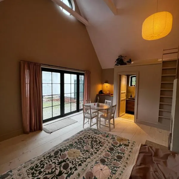 Cozy & Private Luxury Guesthouse, 30 min from Copenhagen, hotel v destinaci Stenløse