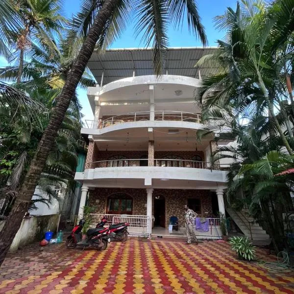 Casa Aqua Mandrem，位于曼德姆的酒店