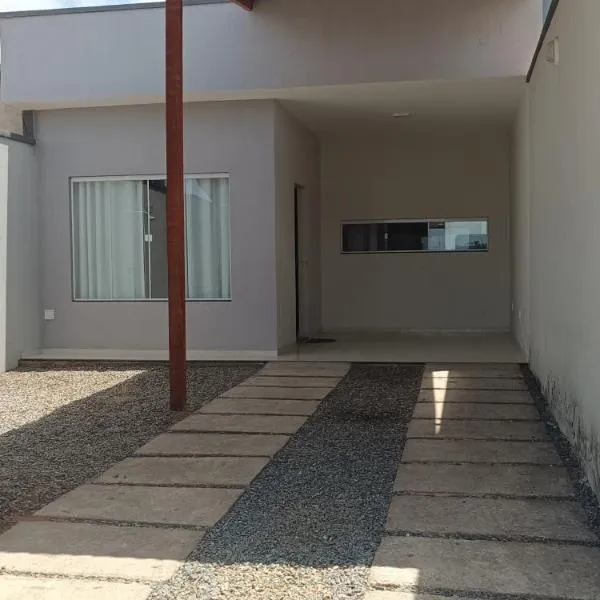 casa inteira em São Benedito de 3 quartos, hotel v destinaci São Benedito