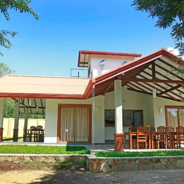 The Forest Chalet, hotel en Tissamaharama