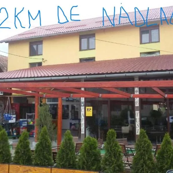 La Tusi Lovrin, hotel v destinaci Lovrin
