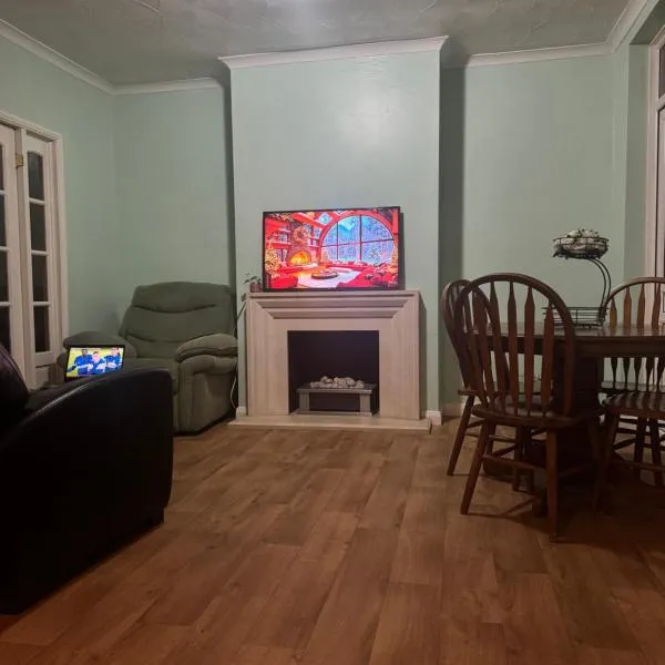 JXB HOMES - Lovely and spacious rooms, hotel in Kent