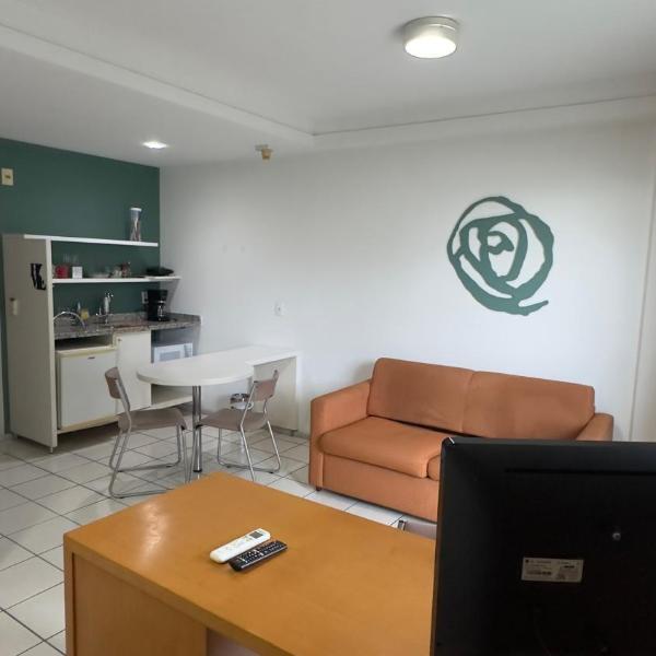 Praia do Canto Apart Hotel - Quarto sala e varanda - Foto 4