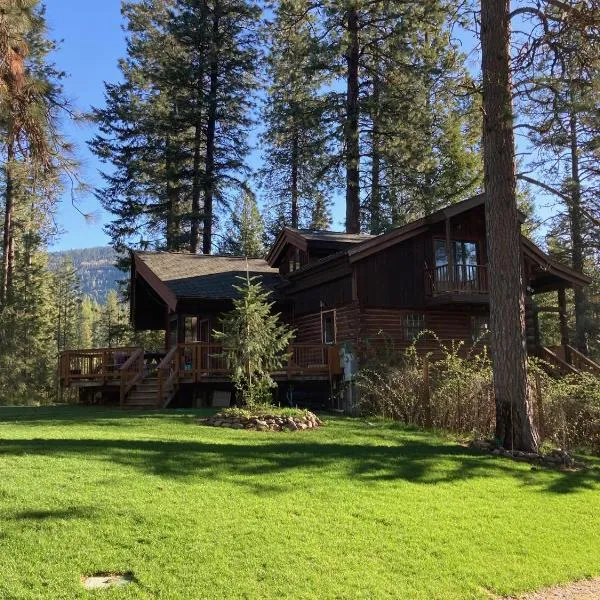 Sandpoint mountain retreat, hotel in Sandpoint