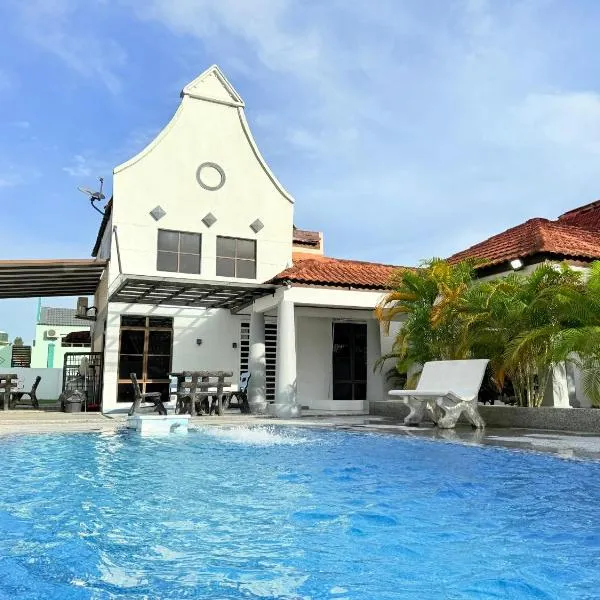 Pool Villa 833 - Fong Homestay, hotel v destinaci Kampong Alor Gajah